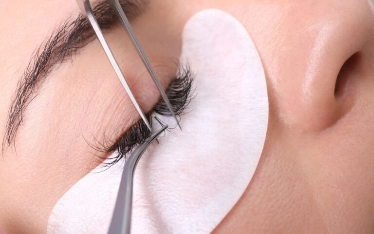 Mastering Eyelash Aftercare: Tips to Prolong Your Extension’s Lifespan
